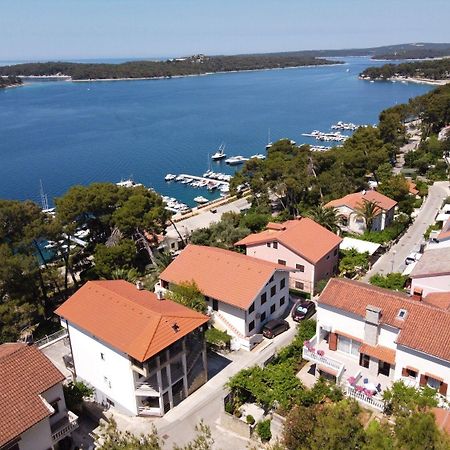 Apartment Luce Mali Losinj Bagian luar foto
