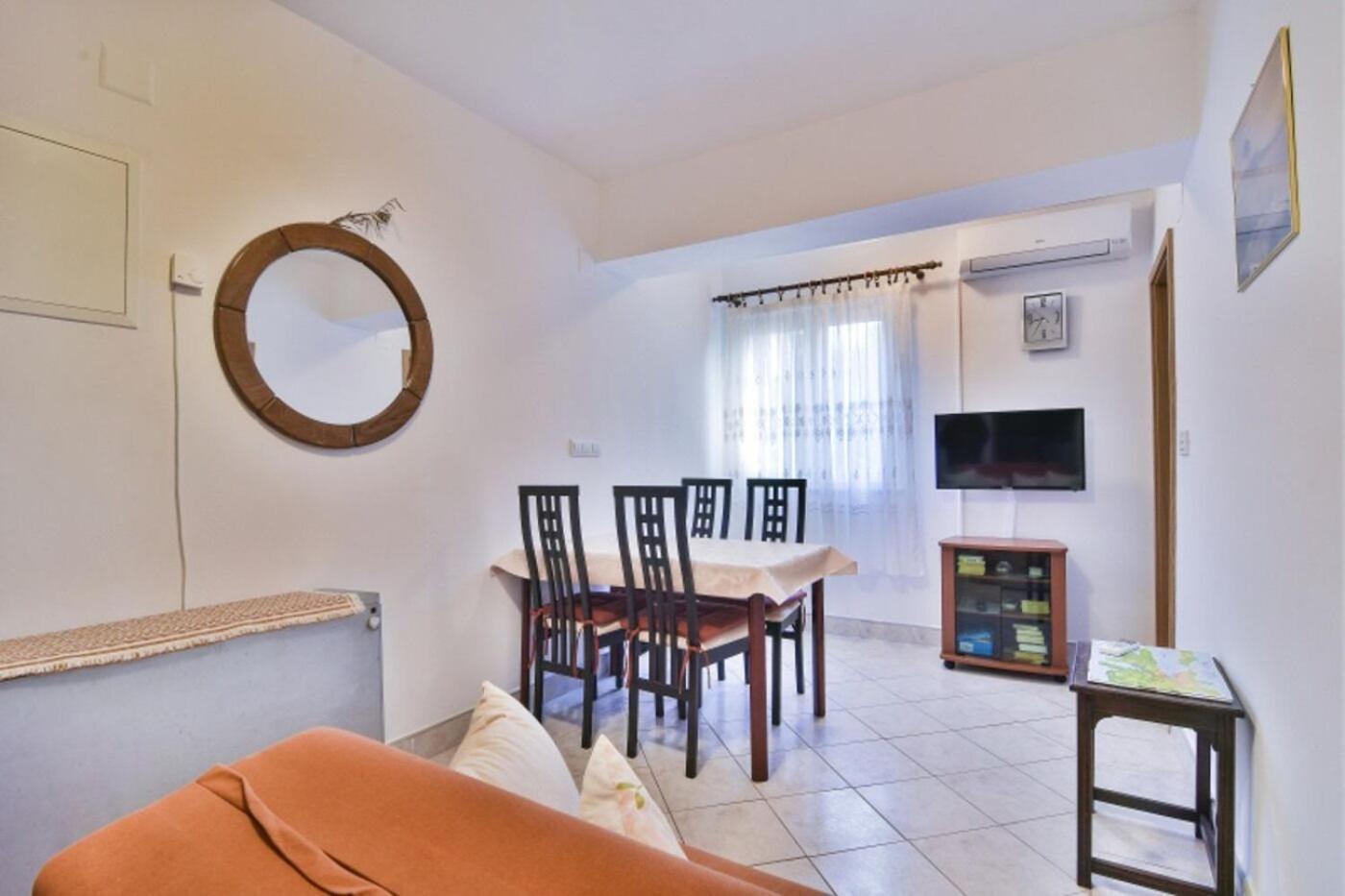 Apartment Luce Mali Losinj Bagian luar foto