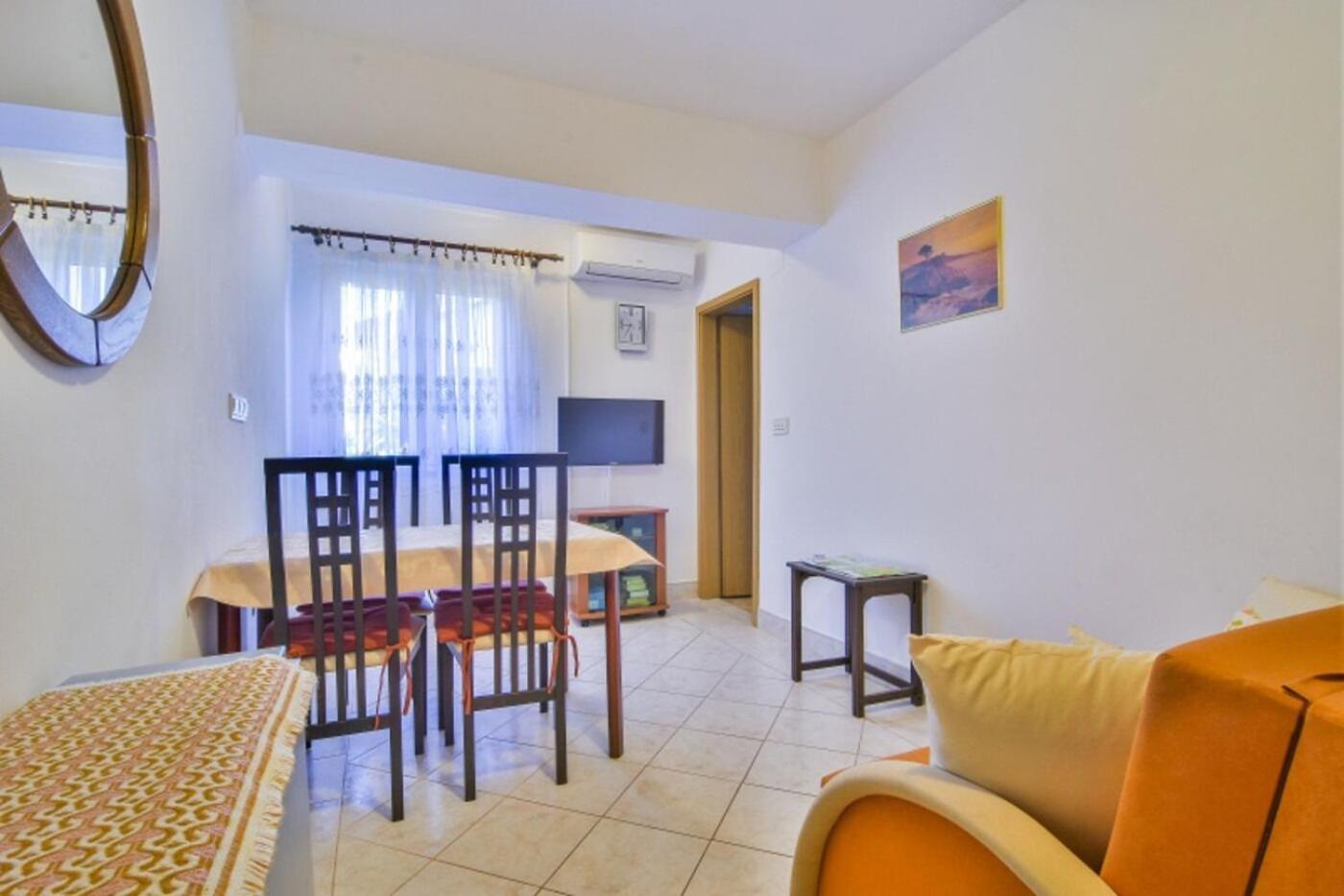 Apartment Luce Mali Losinj Bagian luar foto